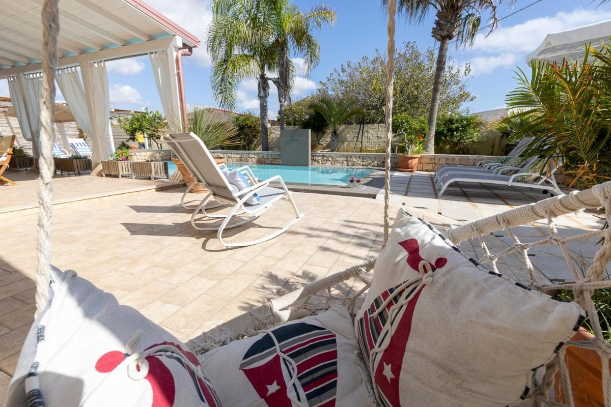 Villa Zaima Con Piscina Privata Santa Maria del Focallo Esterno foto