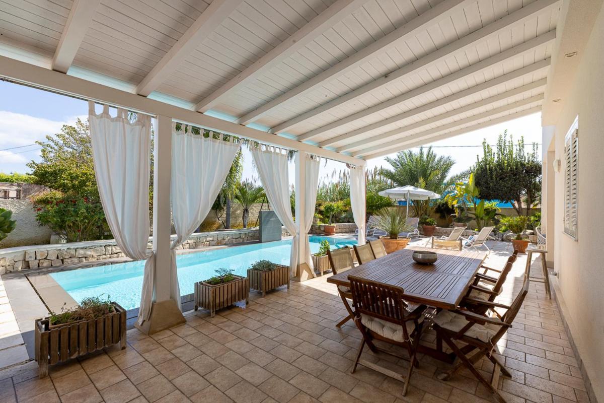 Villa Zaima Con Piscina Privata Santa Maria del Focallo Esterno foto