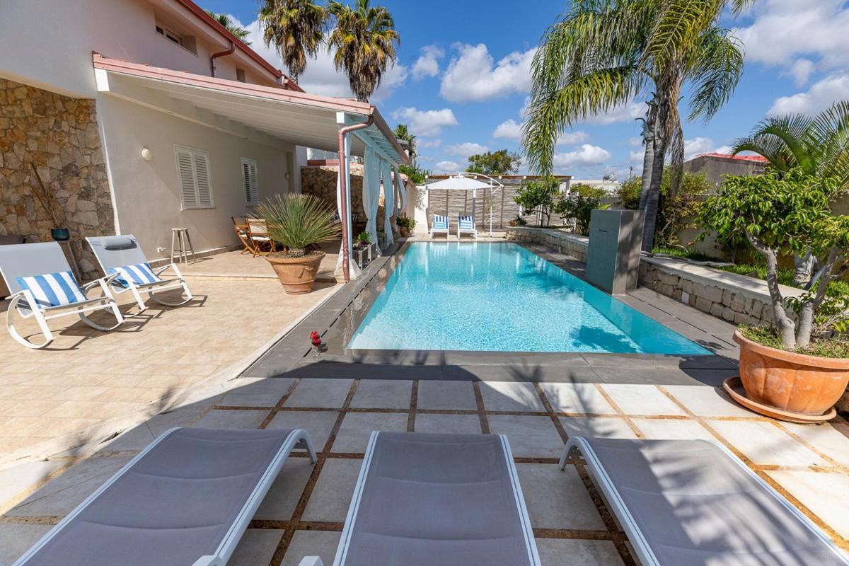 Villa Zaima Con Piscina Privata Santa Maria del Focallo Esterno foto