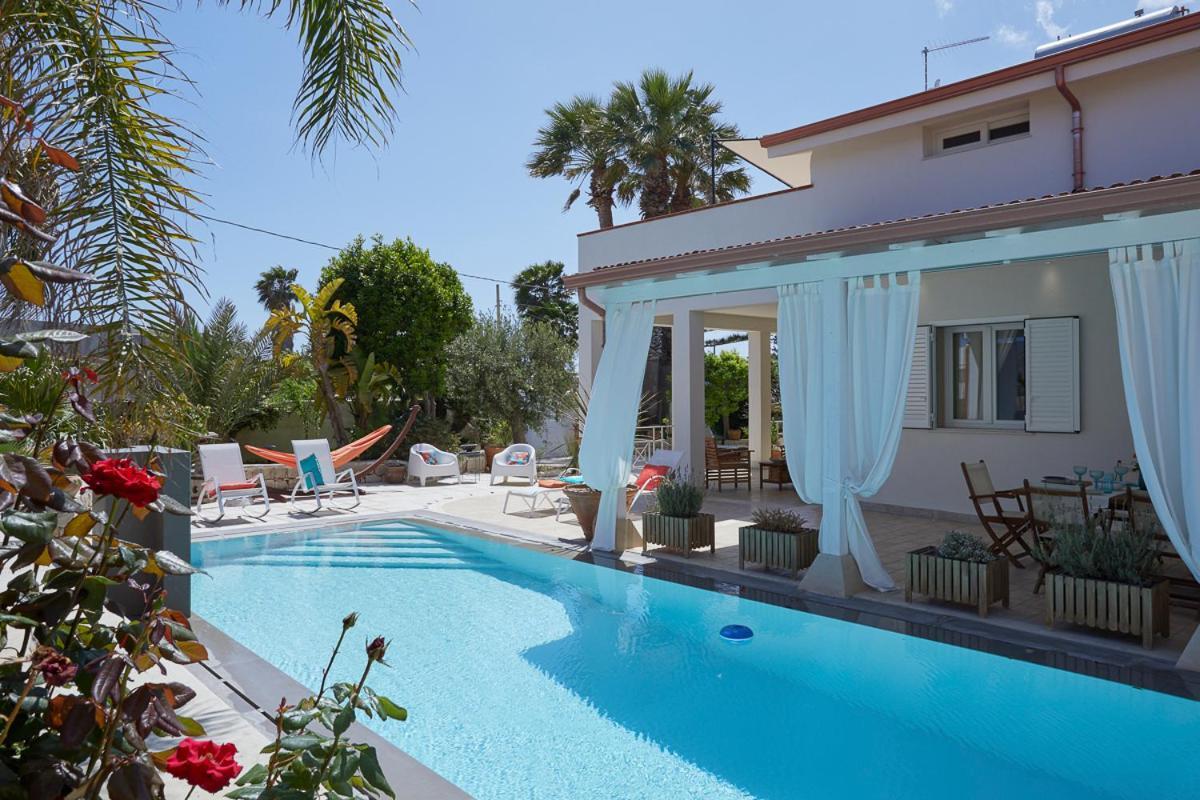 Villa Zaima Con Piscina Privata Santa Maria del Focallo Esterno foto
