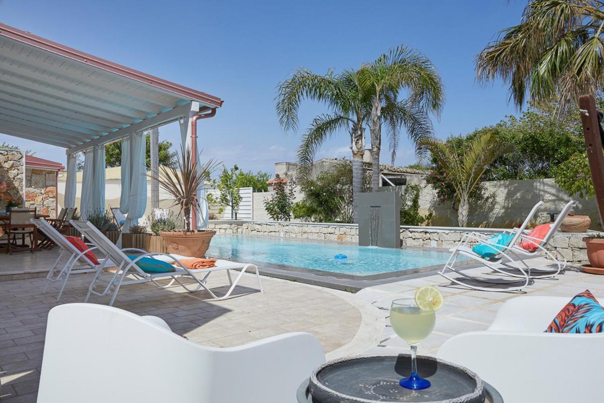 Villa Zaima Con Piscina Privata Santa Maria del Focallo Esterno foto